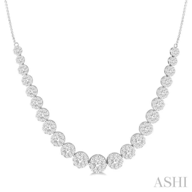 Simple Crystal Necklace For Casual Look-5 Ctw Round Cut Lovebright Diamond Necklace in 14K White Gold