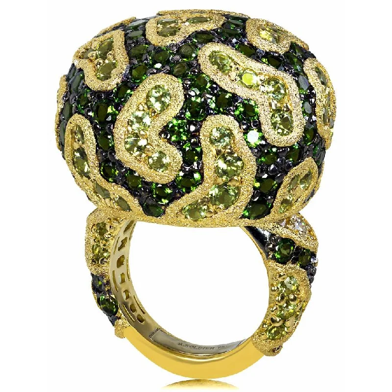 Classic Men’s Wedding Rings For Special Occasions-Gold Fine Lace Ring with Chrome Diopside and Peridot