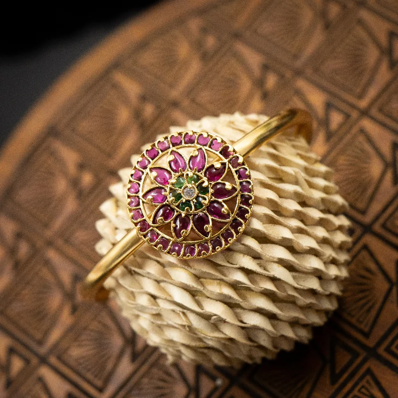 Classic Custom Bangles For Engagement Day-Nipura Golden Daksha Kada Bracelet