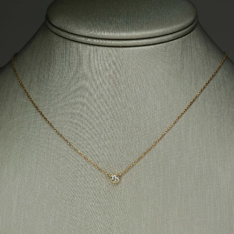 Classic Gold Pendant Necklace For Women-0.25ct Bezel Set Diamond Solitaire Pendant w/ 18" Necklace in 14K Yellow Gold