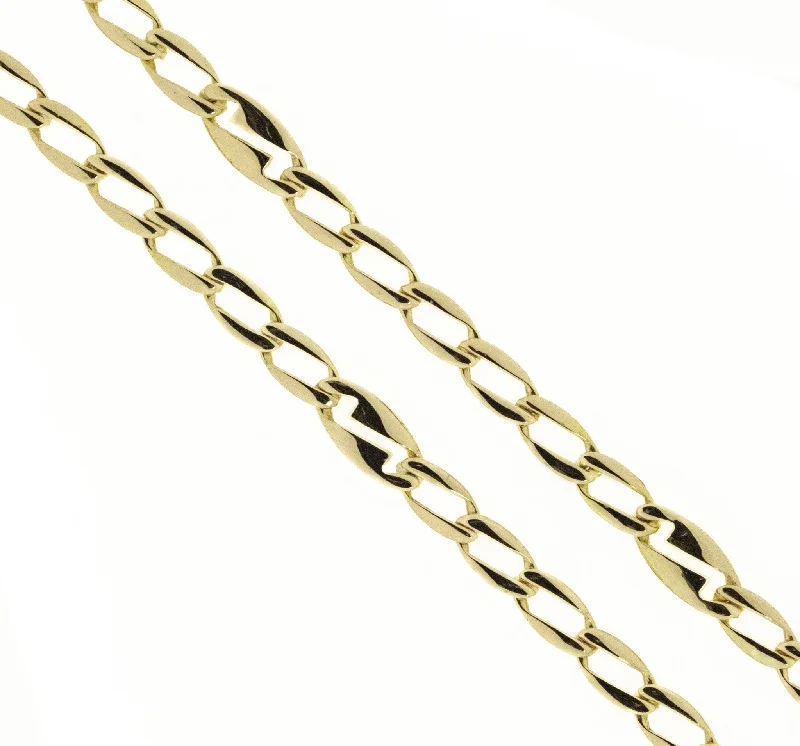 Long Layered Necklace For Fashionable Look-18" Modified Curb Chain in 14K Yellow Gold