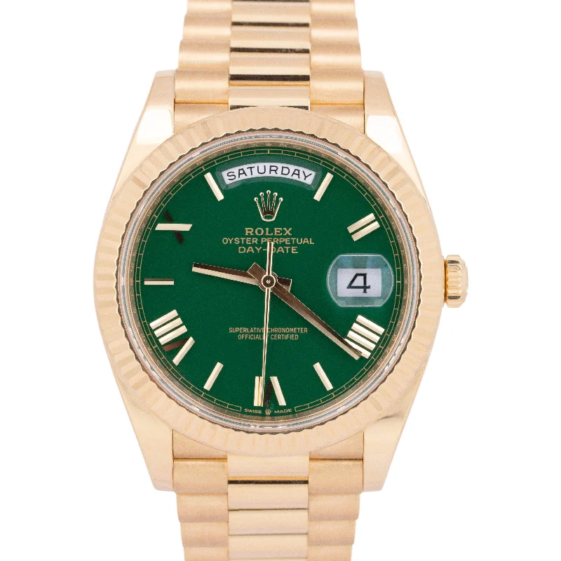 Women’s Watches With Luxury Features-NEW PAPERS Rolex Day-Date President 18K Gold GREEN ROMAN 40mm Watch 228238 BOX