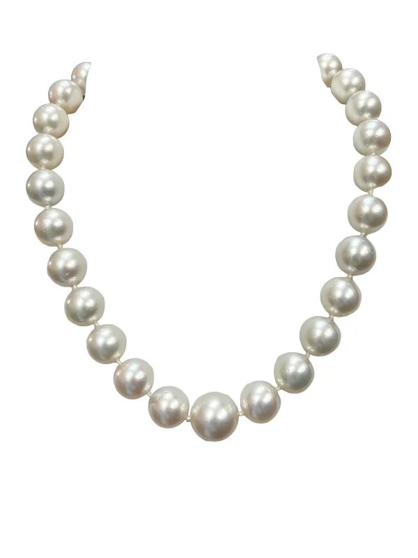 Minimalist Necklace With Disc Pendant-Graduated South Sea Pearl Diamond Platinum Necklace