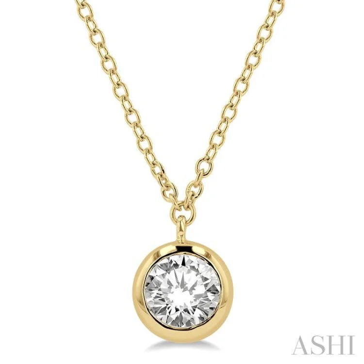 Elegant Teardrop Necklace For Evening Wear-1/2 ctw Round Cut Diamond Necklace in 14K Yellow Gold